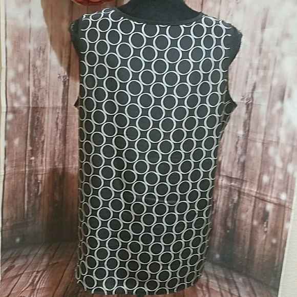 Maggie Sweet Black and white sleeveless top - Picture 3 of 6